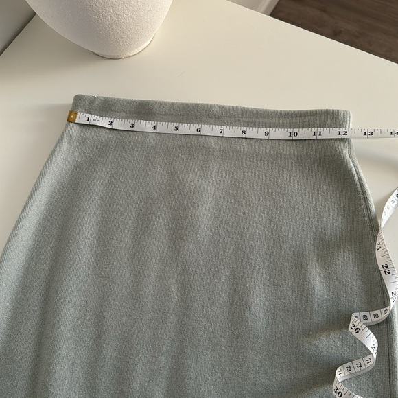 Express High Waisted Side Slit MIDI Sweater Pencil Skirt - Picture 7 of 10